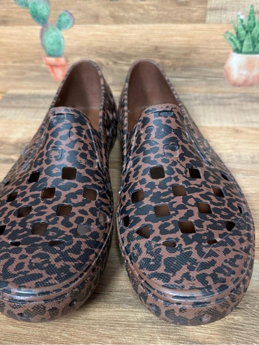 Vans Leopard slip on TRK sneaker beach shoe mens size 9 womens 11 - Picture 2 of 6